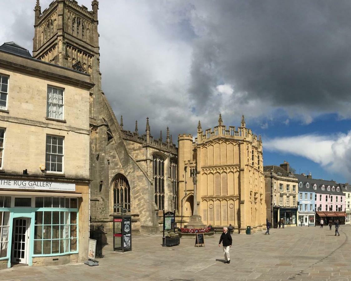 Cotswold Place Cirencester Exterior photo